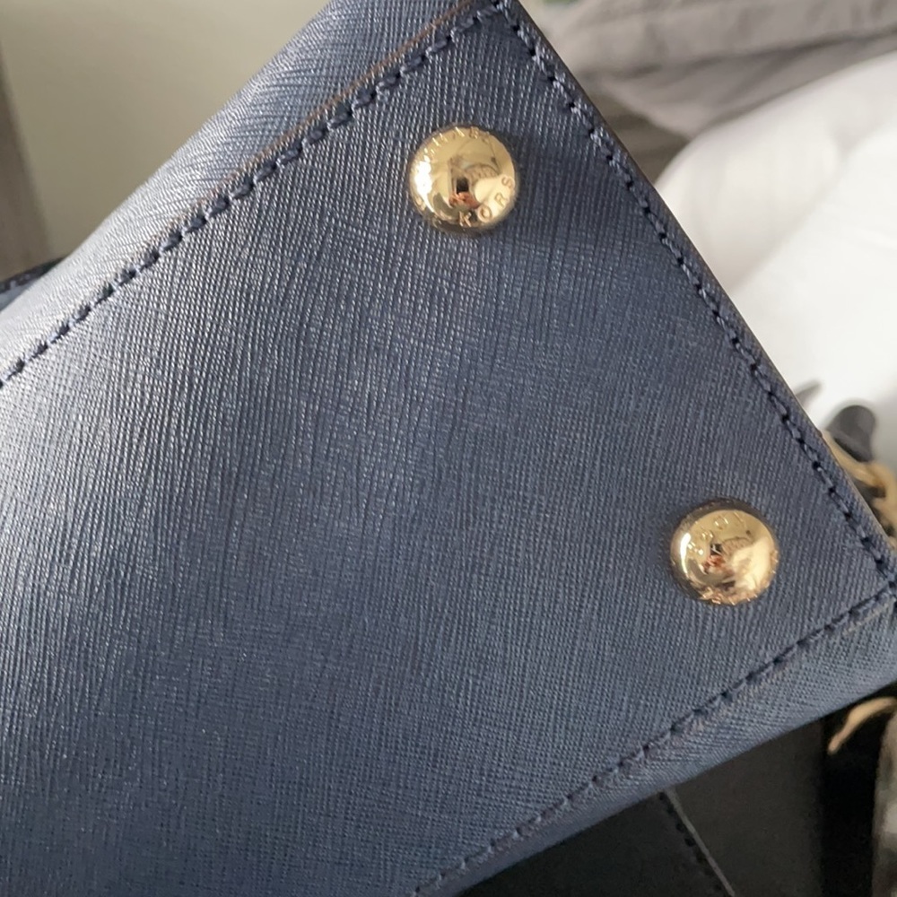Purse - Picture 2 of 7